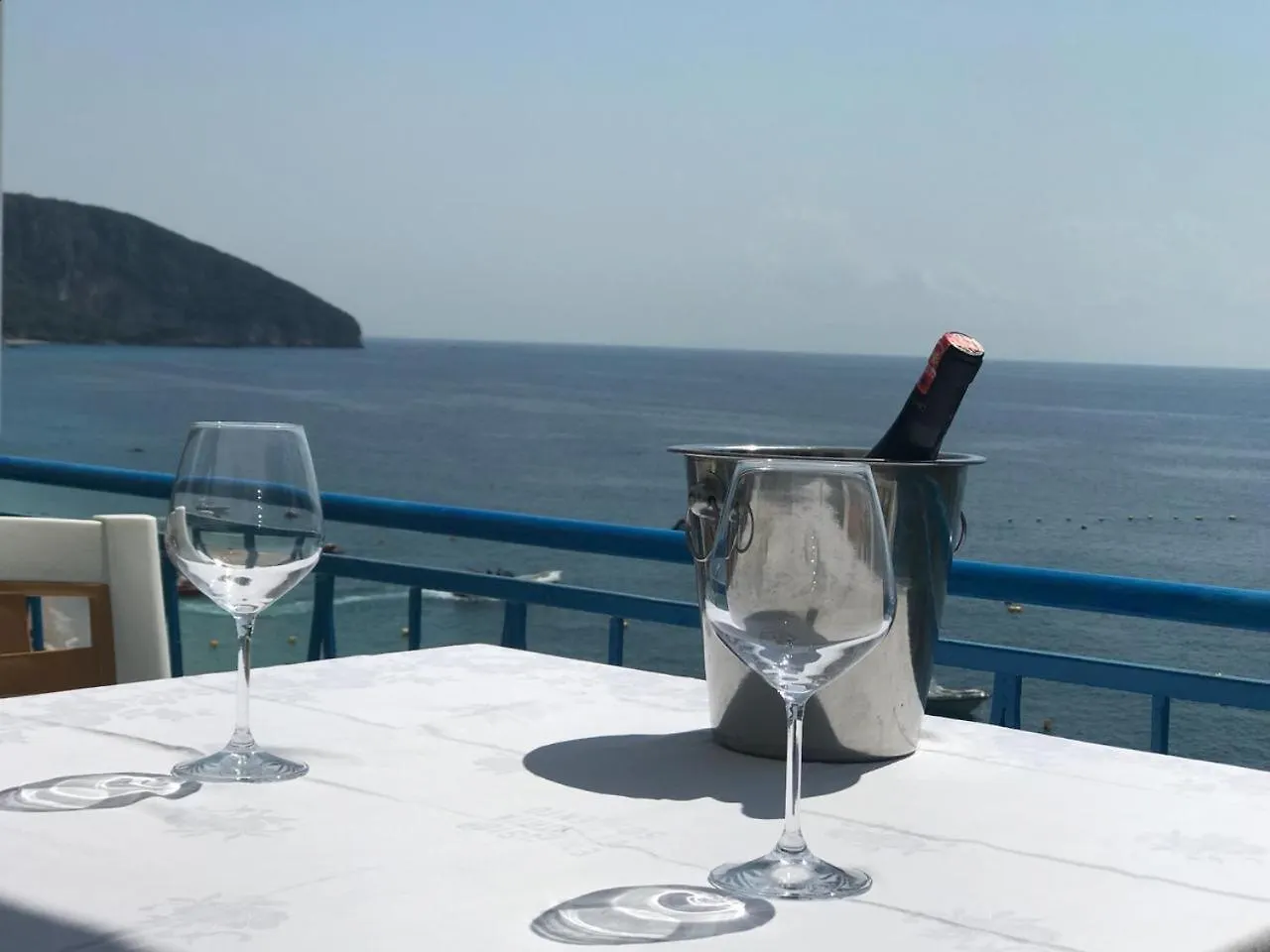 Hotel Luciano Dhërmi 0*,