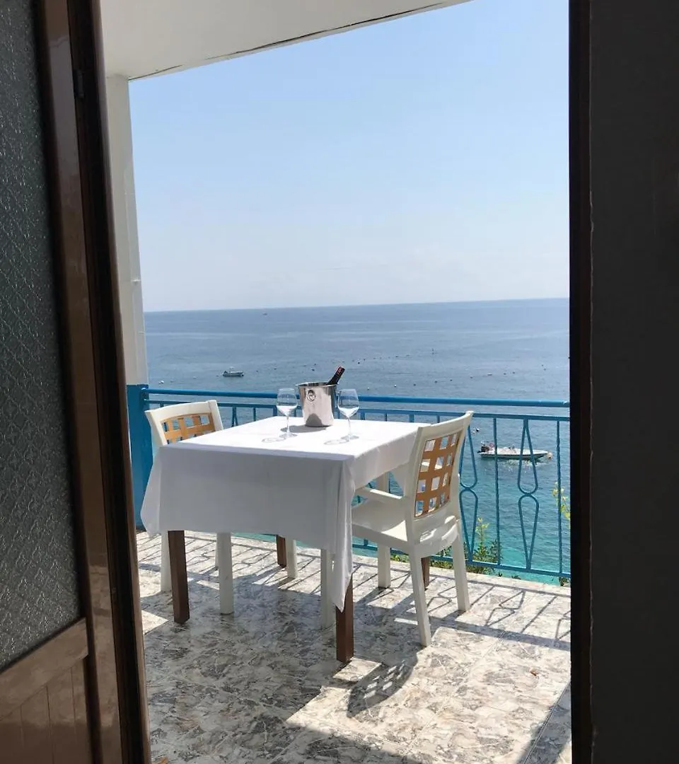 Hotel Luciano Dhërmi